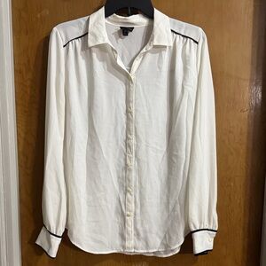 Worthington Ivory Blouse with Dark Accents
